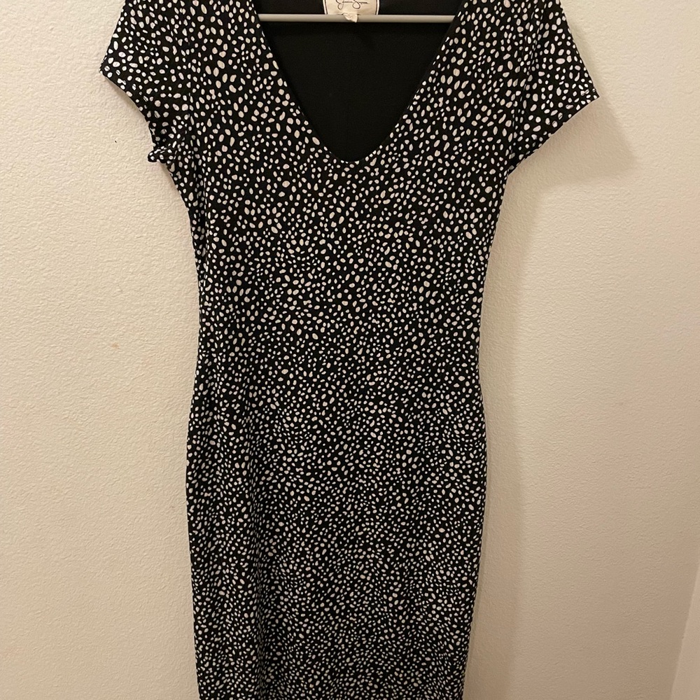 Jessica Simpson NWOT Below the knee pencil dress